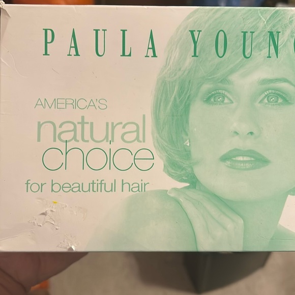 Paula Young Blonde Wig Style A8026 CARLY -A 44 ASH Brunette Colored Short Style - Picture 3 of 11